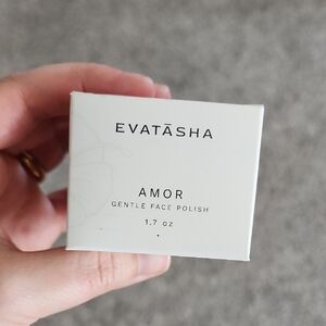 NIB Evatasha AMOR Gentle Face Polish - White Box